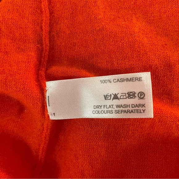 Allude Orange Cashmere Knit V-neck Pullover Sweater 20197 - Picture 6 of 7